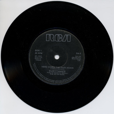 Eurythmics - Here Comes The Rain Again - Used Vinyl Record 7" image 1