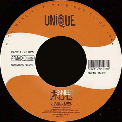 Sweet Vandals - Charlie Love / Papa's Got A Brand New Bag - Vinyl Rec image 1