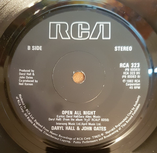 Daryl Hall & John Oa - Family Man - Used Vinyl Record 7" image 1