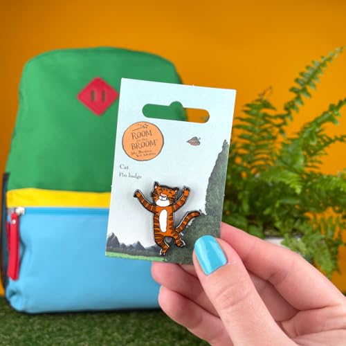 Cat Character Pin Badge - Non-book item image 2