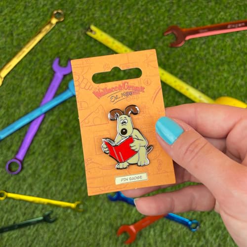 Gromit Reading Pin Badge - Non-book item image 2