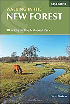 Walking in the New Forest : 30 Walks in the New Forest National Park