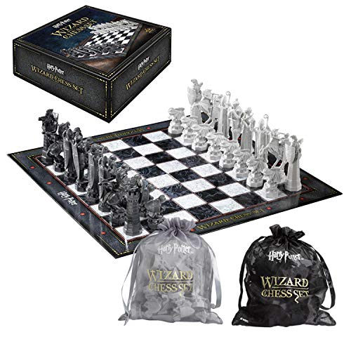 HARRY POTTER - Wizard Chess Set - Board Game image 1