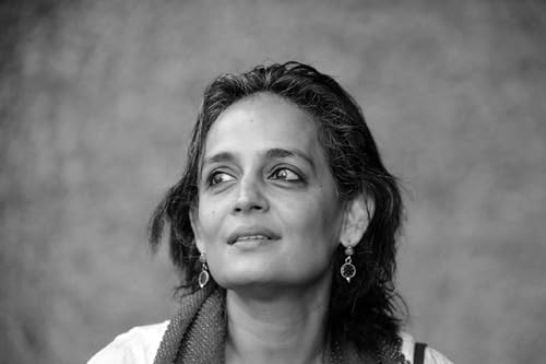 Arundhati Roy - God of Small Things : Winner of the Booker Prize - Pap image 2