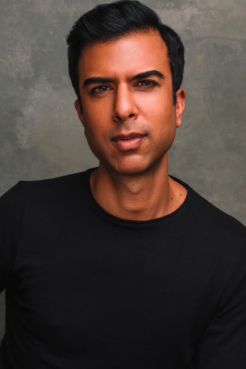Soman Chainani - Quests for Glory : 4 - Paperback image 2