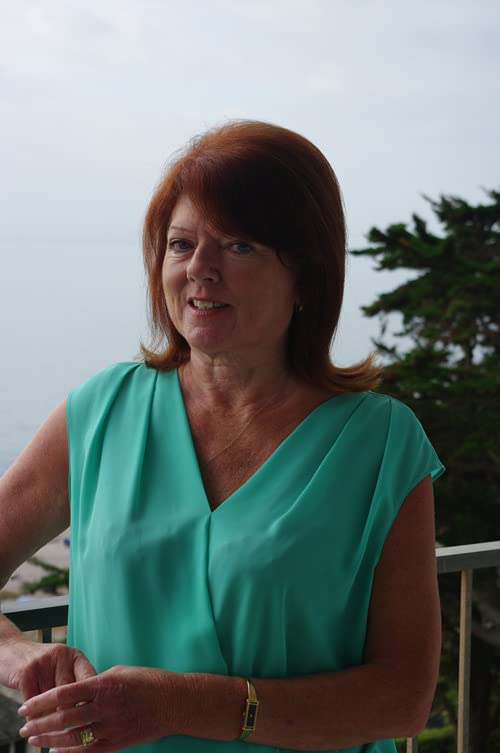 Linda Finlay - Girl with the Silver Bangle - Paperback image 2