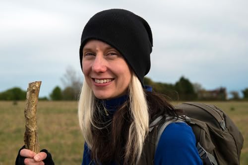 Phoebe Smith - Wayfarer : Love, Loss and Life on Britain’s Ancient P image 2