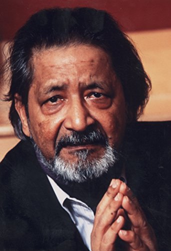 V.S. Naipaul - Writer and the World : Essays - Paperback image 2