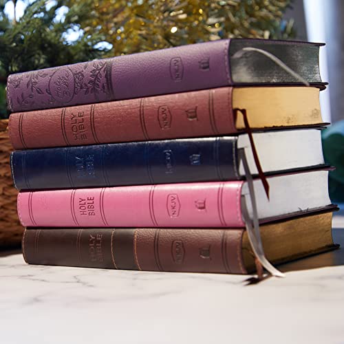Thomas Nelson - NKJV, Deluxe Gift Bible, Leathersoft, Purple, Red Lett image 2