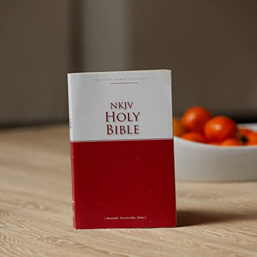 Thomas Nelson - NKJV, Economy Bible, Paperback : Beautiful. Trustworth image 2