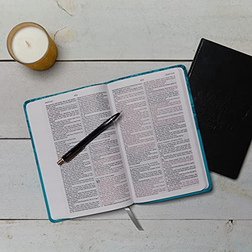 Thomas Nelson - KJV, Thinline Bible, Leathersoft, Brown, Red Letter Ed image 5