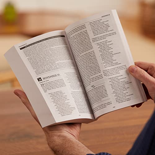 NASB, MacArthur Daily Bible, 2nd Edition, Hardcover, Comfort Print - H image 4