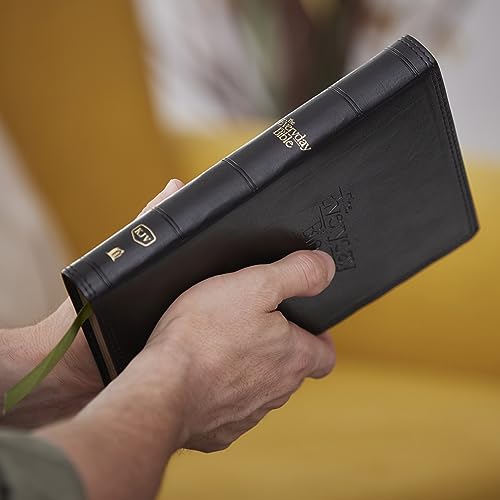 Thomas Nelson - KJV, The Everyday Bible, Black Leathersoft, Red Letter image 6