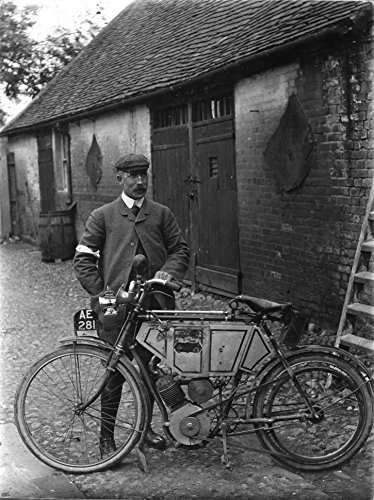 Roger Fogg - Motorcycling : An Illustrated Social History - Hardback image 3