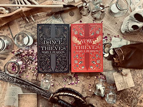 Mary E. Pearson - Vow of Thieves : the sensational young adult fantasy image 3