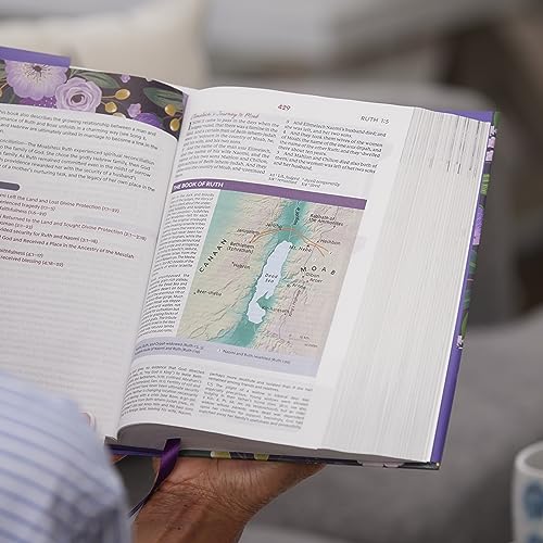 KJV, The Woman's Study Bible, Purple Floral Cloth over Board, Red image 4