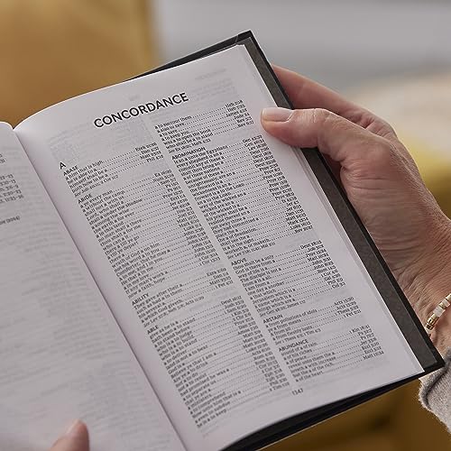 Thomas Nelson - KJV Holy Bible: Compact Bible with 43,000 Center-Colum image 8