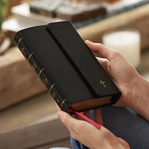 Thomas Nelson - NKJV Compact Paragraph-Style Bible w/ 43,000 Cross Ref image 8