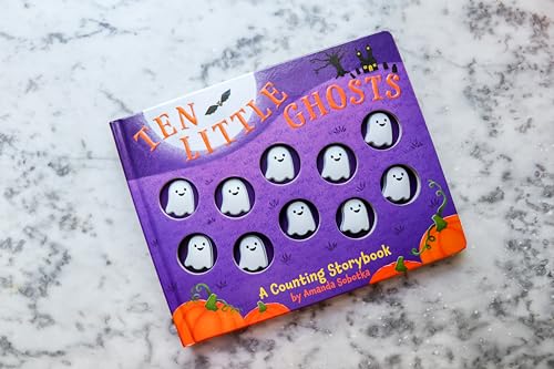 Amanda Sobotka - Ten Little Ghosts : A Magical Counting Storybook - Ha image 2