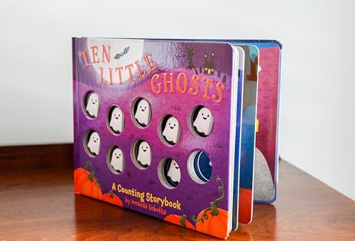 Amanda Sobotka - Ten Little Ghosts : A Magical Counting Storybook - Ha image 6
