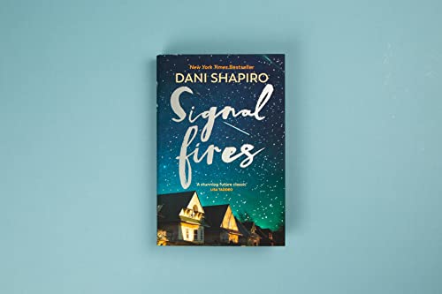 Dani Shapiro - Signal Fires : The addictive new novel about secrets an image 4