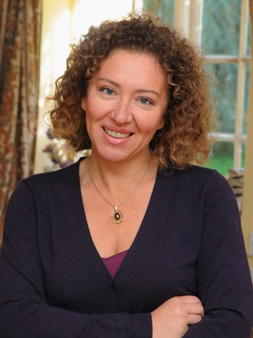 Sarah Gristwood - Elizabeth : Queen and Crown - Hardback image 2