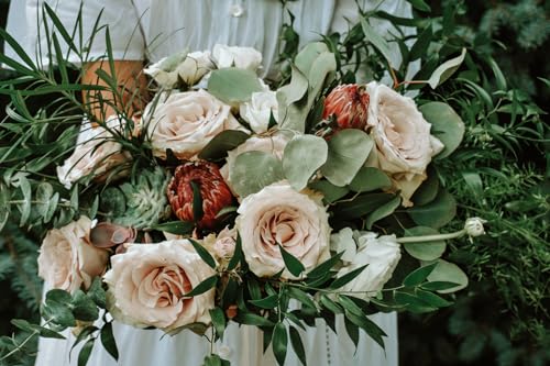 Anja Klaffenbach - Roses - Hardback image 3