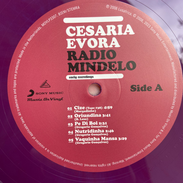 Cesaria Evora - Radio Mindelo (Early Recordings) - Vinyl Record 2xlp image 7