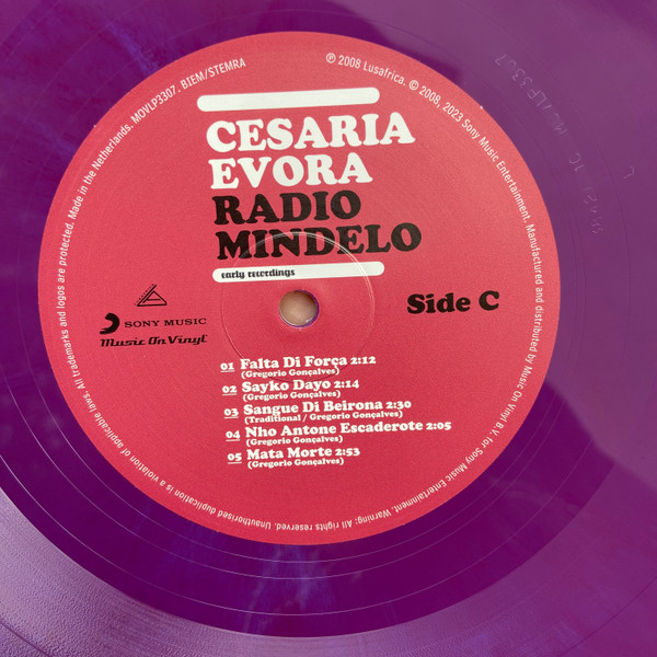 Cesaria Evora - Radio Mindelo (Early Recordings) - Vinyl Record 2xlp image 9