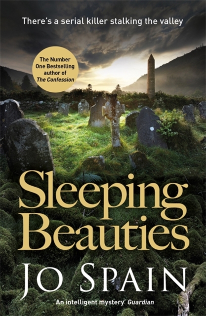 Sleeping Beauties : (An Inspector Tom Reynolds Mystery Book 3)