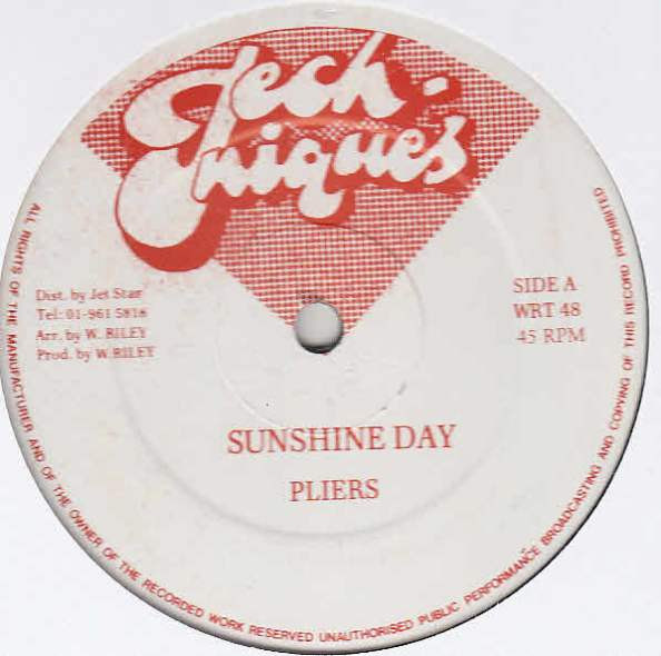 Sunshine Day / Listen To Me