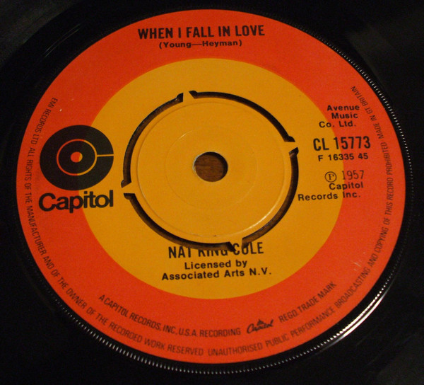 Nat King Cole - When I Fall In Love / Stardust - Used Vinyl Record 7" image 1